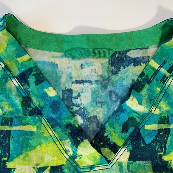 Carhartt Force Women Scrub Top Abstract Nursing M - Picture 2 of 10